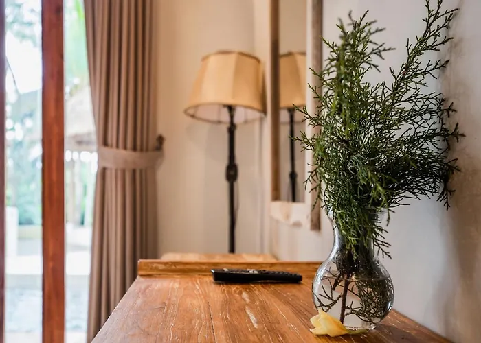 2bdr On The River Bank With River&field View - 3 Villa *